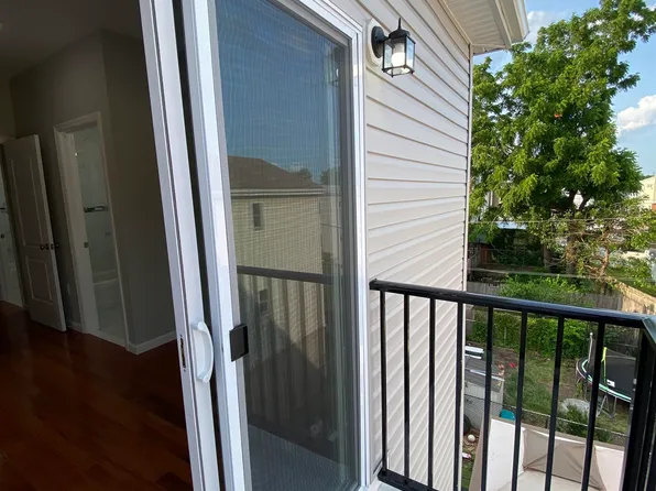 176 Avenue F image 7 of 26