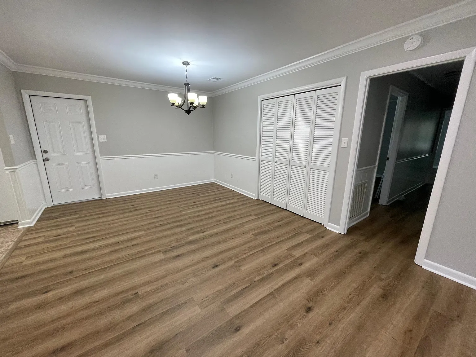 3 bed, 1624 sqft, $2,050 — Photo 3
