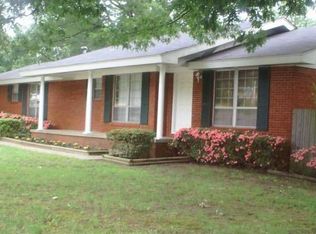 2 Northbrook Cir, Little Rock, AR 72205