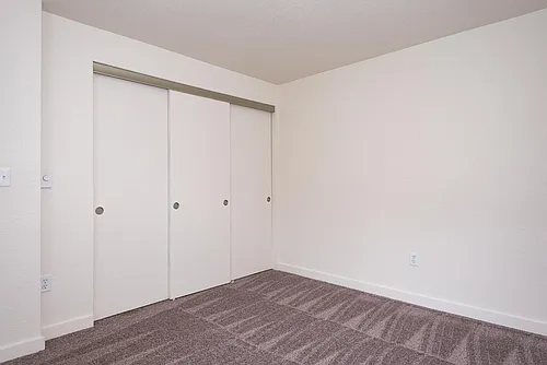 Courtside Apartments Photo 1