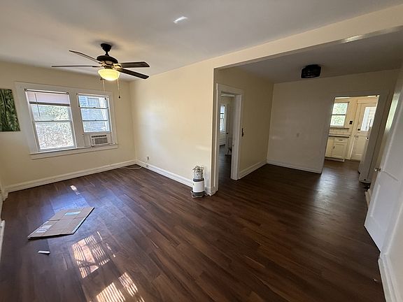 4th image of 824 E University Ave #11544239