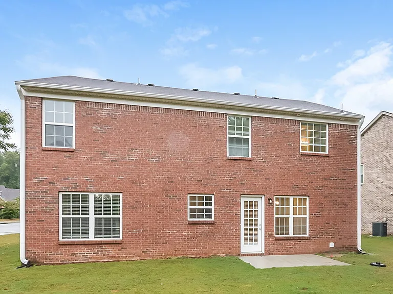 3363 Newtons Crest Cir — Photo 16