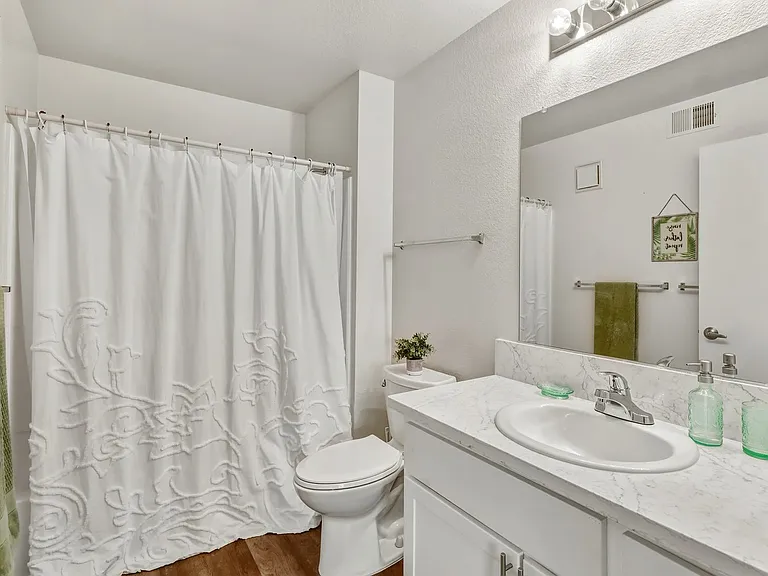 Aspen Village Apartments — Photo 11
