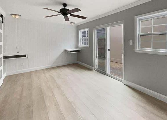 5th image of 5019 Buttonwood Ln #A