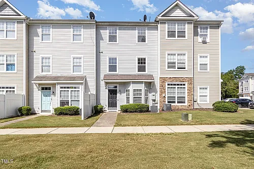 1211 Canyon Rock Ct #103 Photo 1