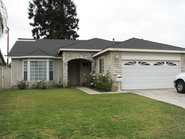 1st image of 1714 W Padre Dr