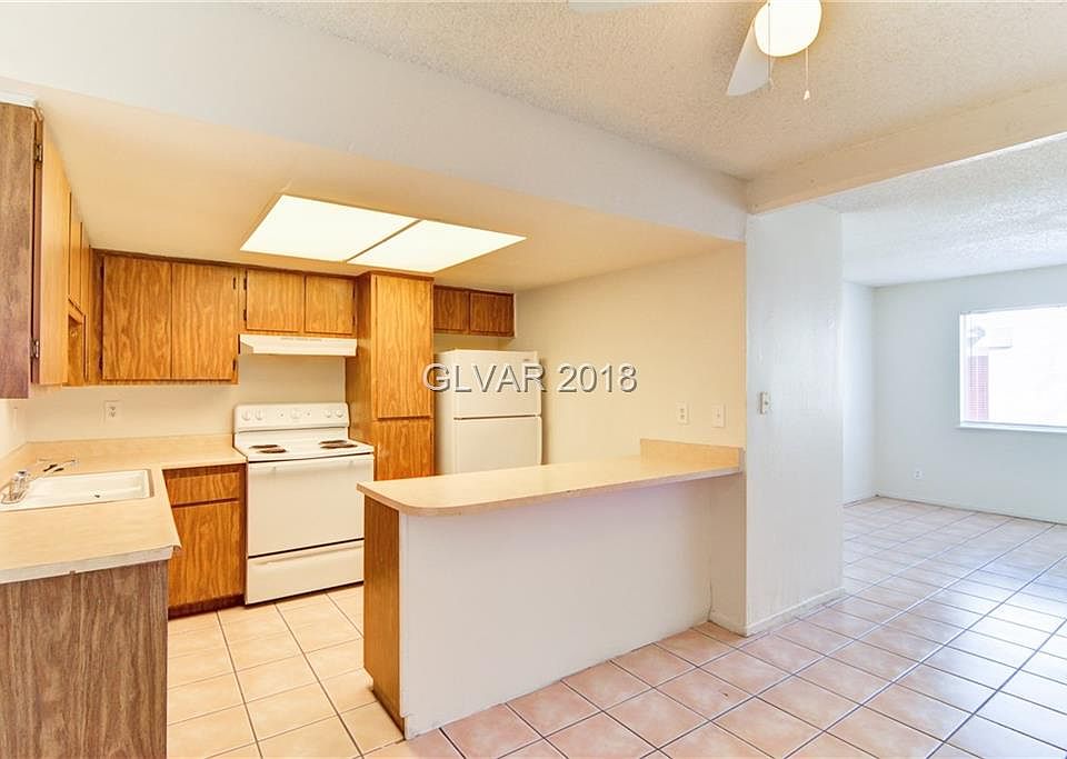1st image of 6200 Camino De Rosa Dr #2