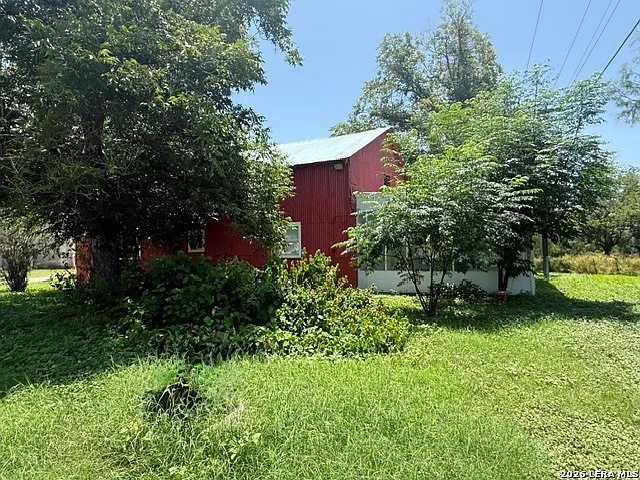 470 Weyrich Rd — Photo 3