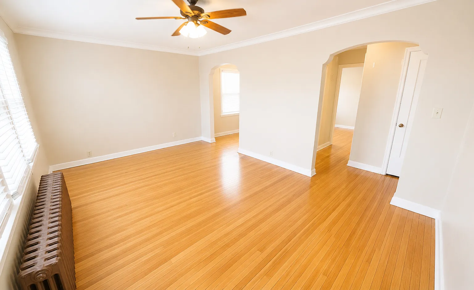 Grand Ave Apartments — Photo 2