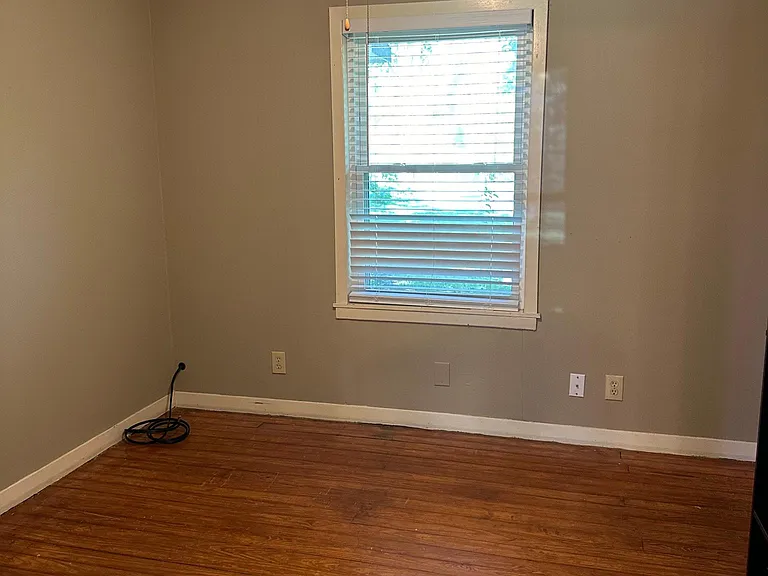 27238 Austin St — Photo 21