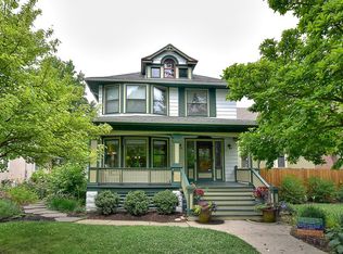 225 S Harvey Ave, Oak Park, IL 60302