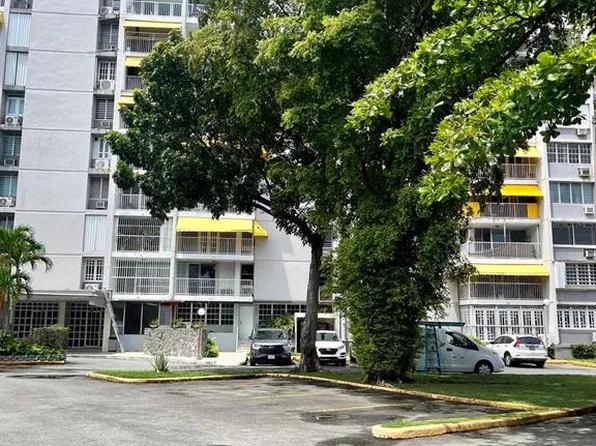 33 Avenue Laguna #27, Carolina, PR 00979