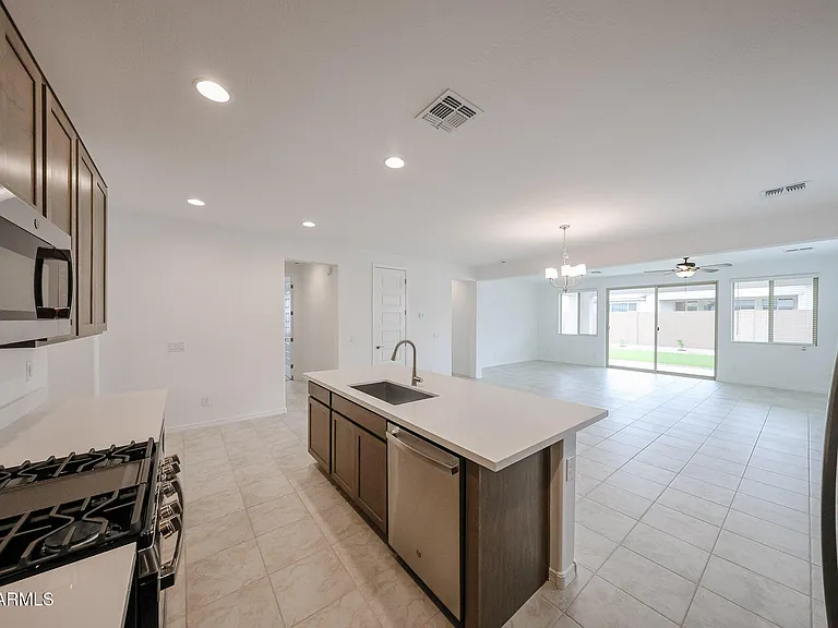 14764 W Smoketree Dr — Photo 3