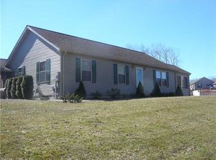 4 Owls Nest Ct, Danielson, CT 06239