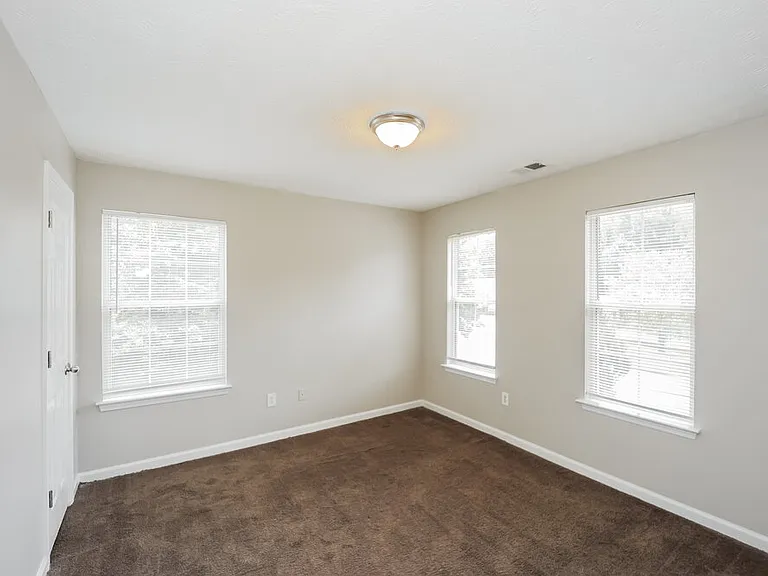 375 Birchmere Close SW — Photo 15