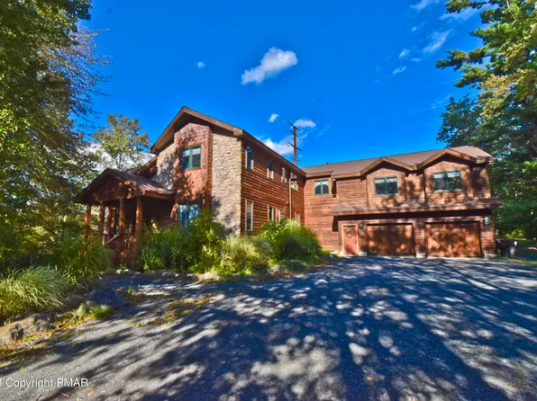 2406 Hillcrest Dr, Pocono Pines, PA 18350