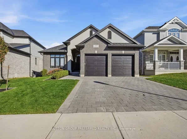 1928 Trailsway Dr, London, ON N6K 0K7