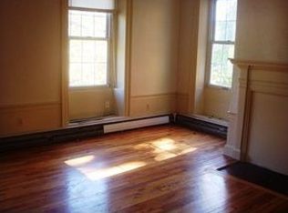 3 Crosby Street Pl, Augusta, ME 04330