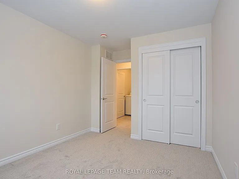 30 Rookie Cres — Photo 24