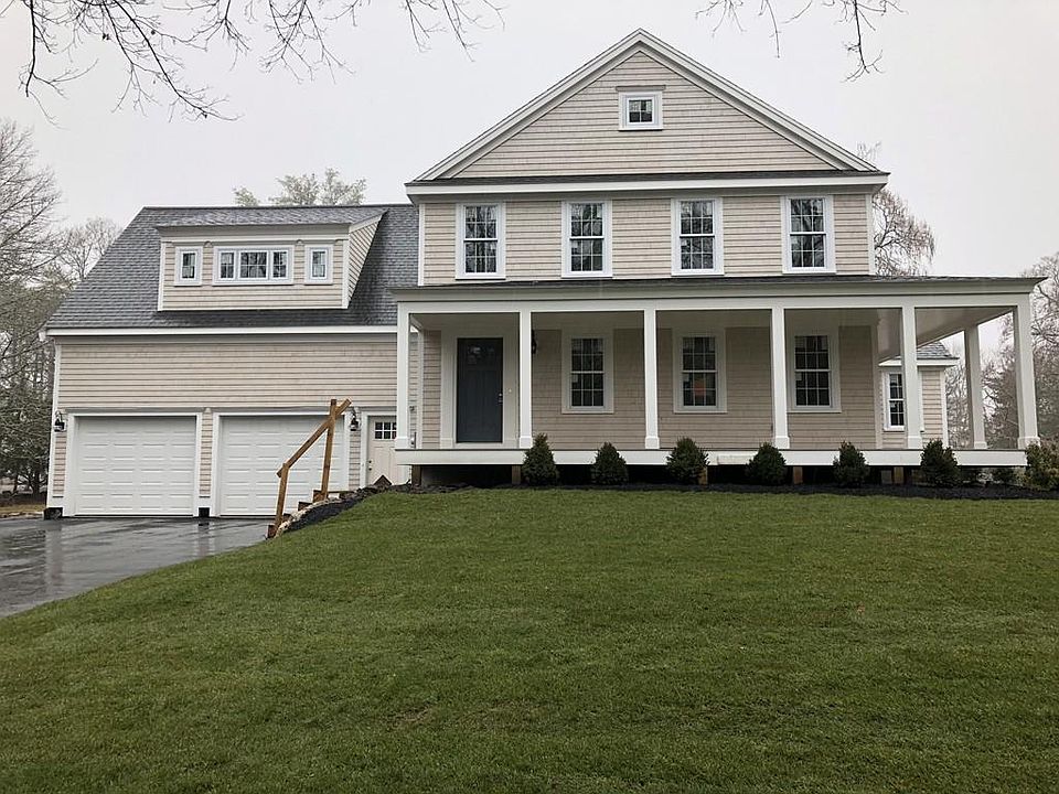2nd image of 115 Congress St