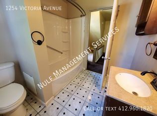 1254 Victoria Ave, New Kensington, PA 15068