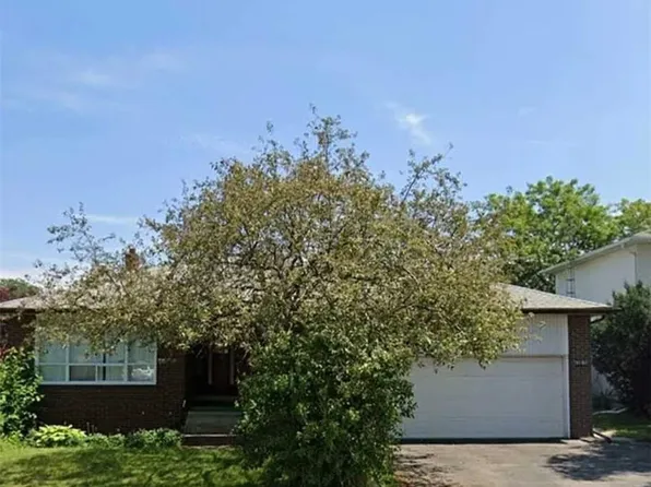 1010 Bloor St, Mississauga, ON L4Y 2N2
