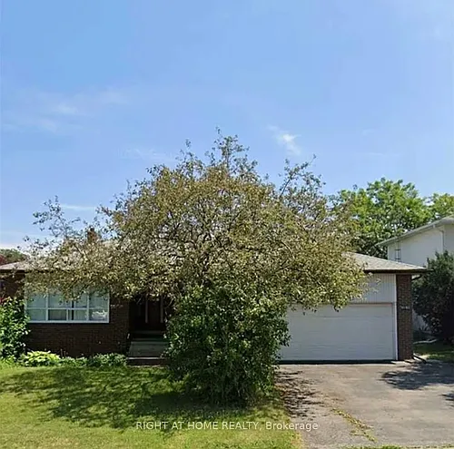 1010 Bloor St Photo 1