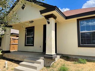 4443 Vientos Rd, Laredo, TX 78046