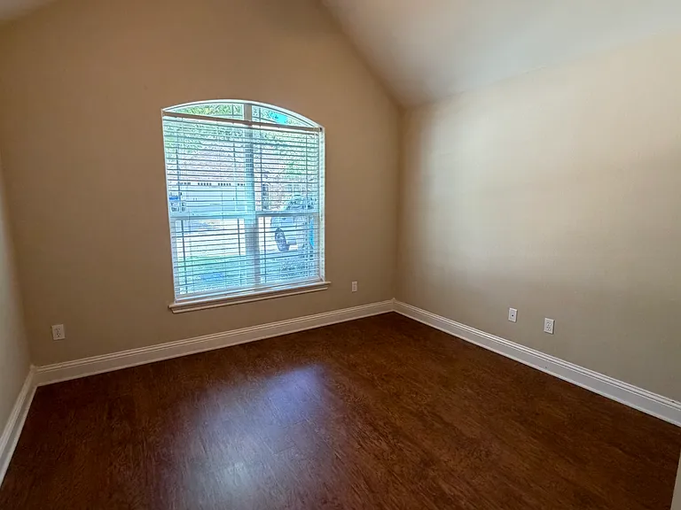 113 Falcon Way — Photo 9