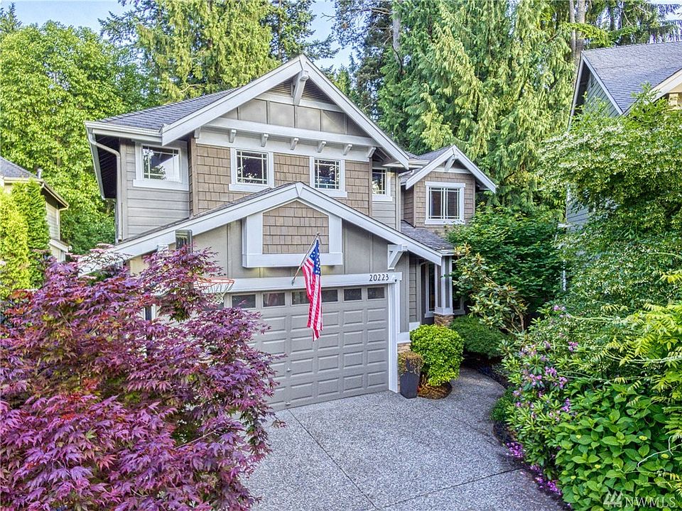 1st image of 20223 12th Ave W