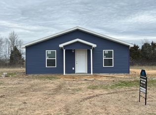 6 Coyote Ln, Benton, MO 63736