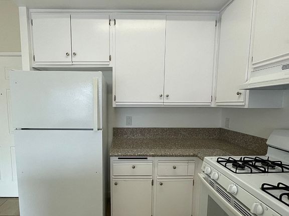 4th image of 11459 Collins St #2