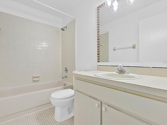 5th image of 475 Hunter Cir