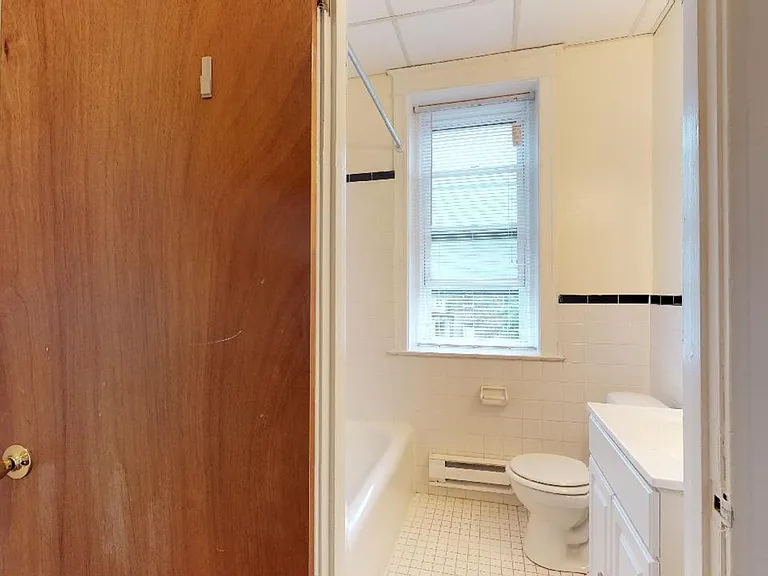 Penn Manor Apartments — Photo 33