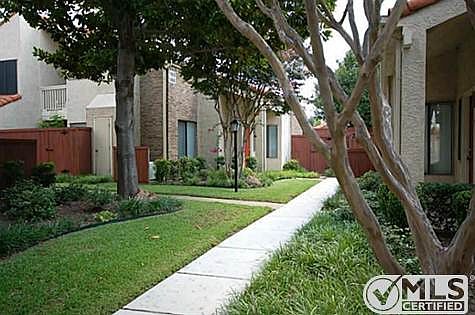 3rd image of 4242 N Capistrano Dr APT 185