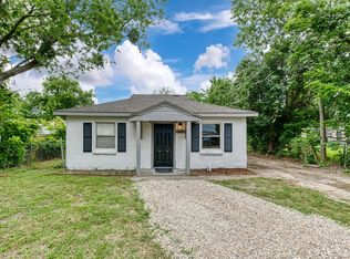 9229 S Dodson Dr, White Settlement, TX 76108