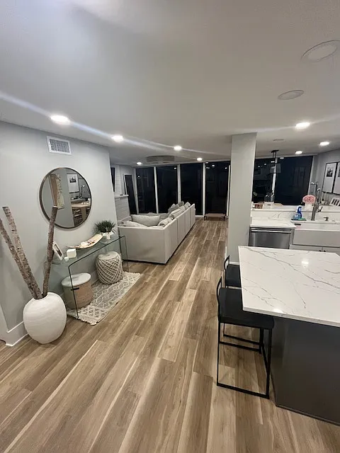 3 bed, 1388 sqft, $4,700 — Photo 3