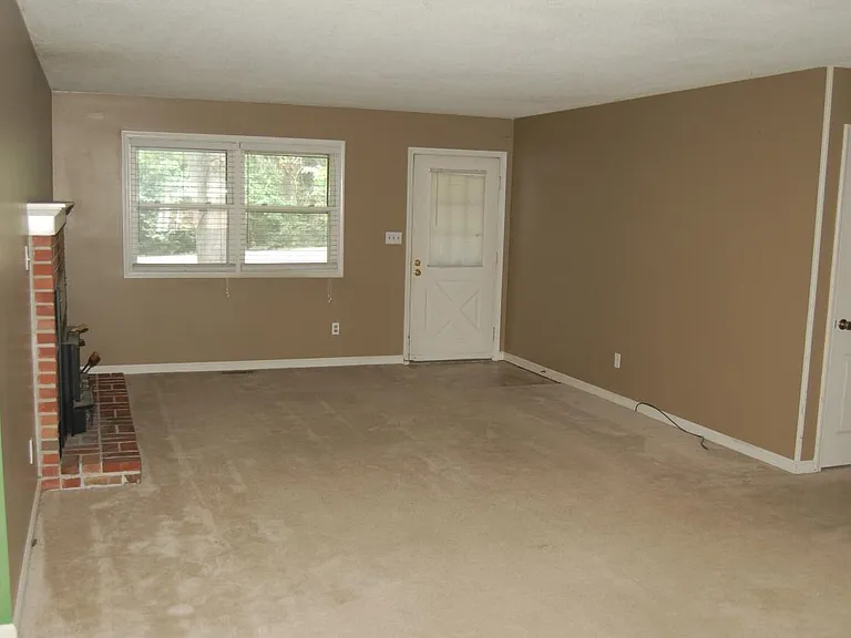 7165 Noel Rd — Photo 10