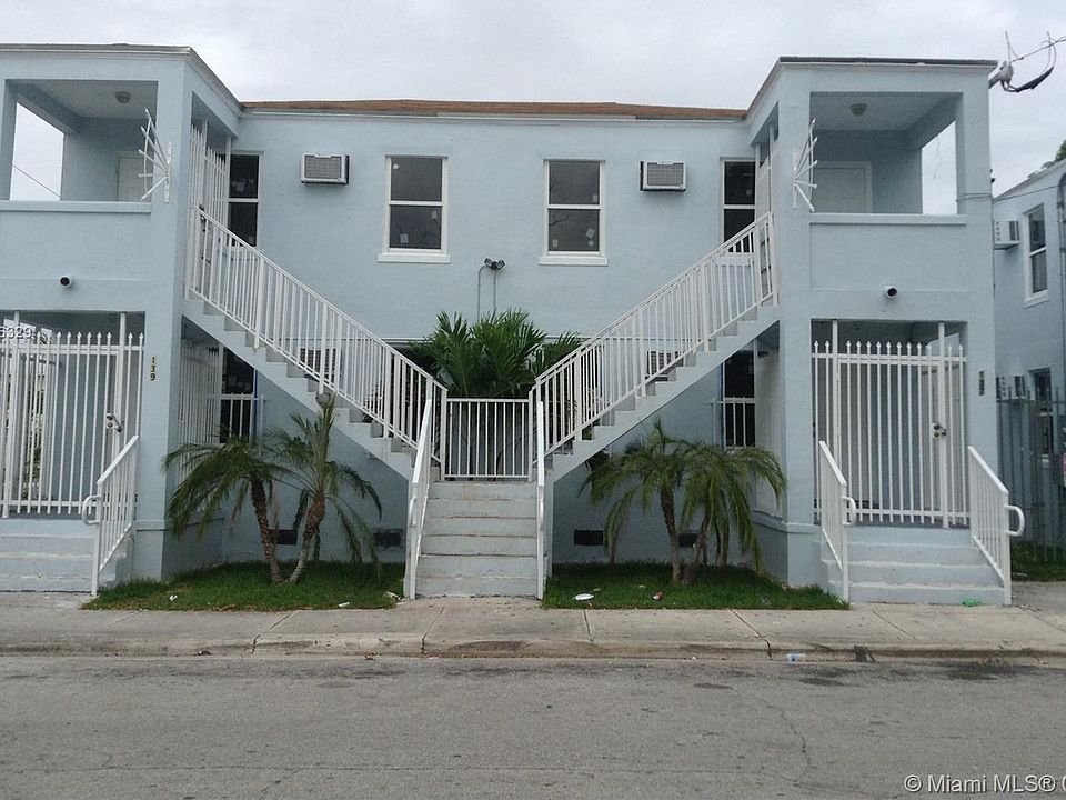 1st image of 123 NW 15th St
