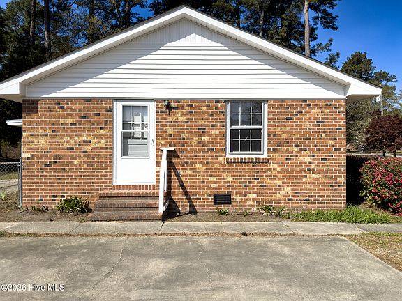 5th image of 598 Forest Road