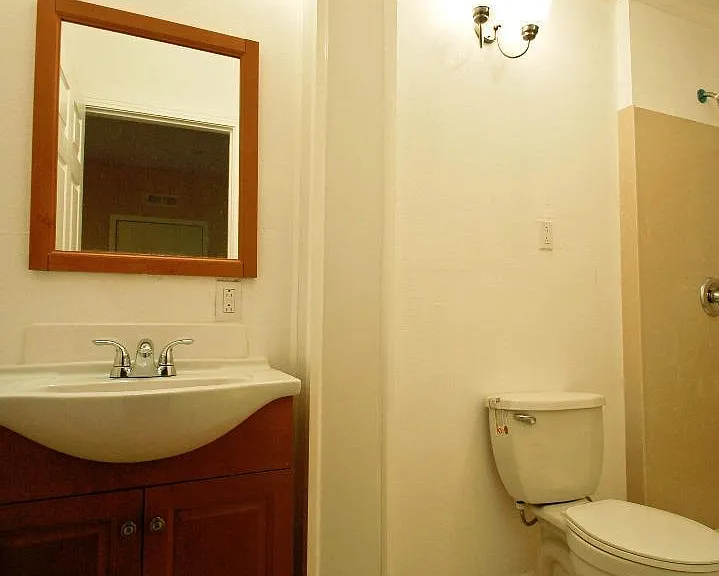 824 Brazil Ave #822 — Photo 7