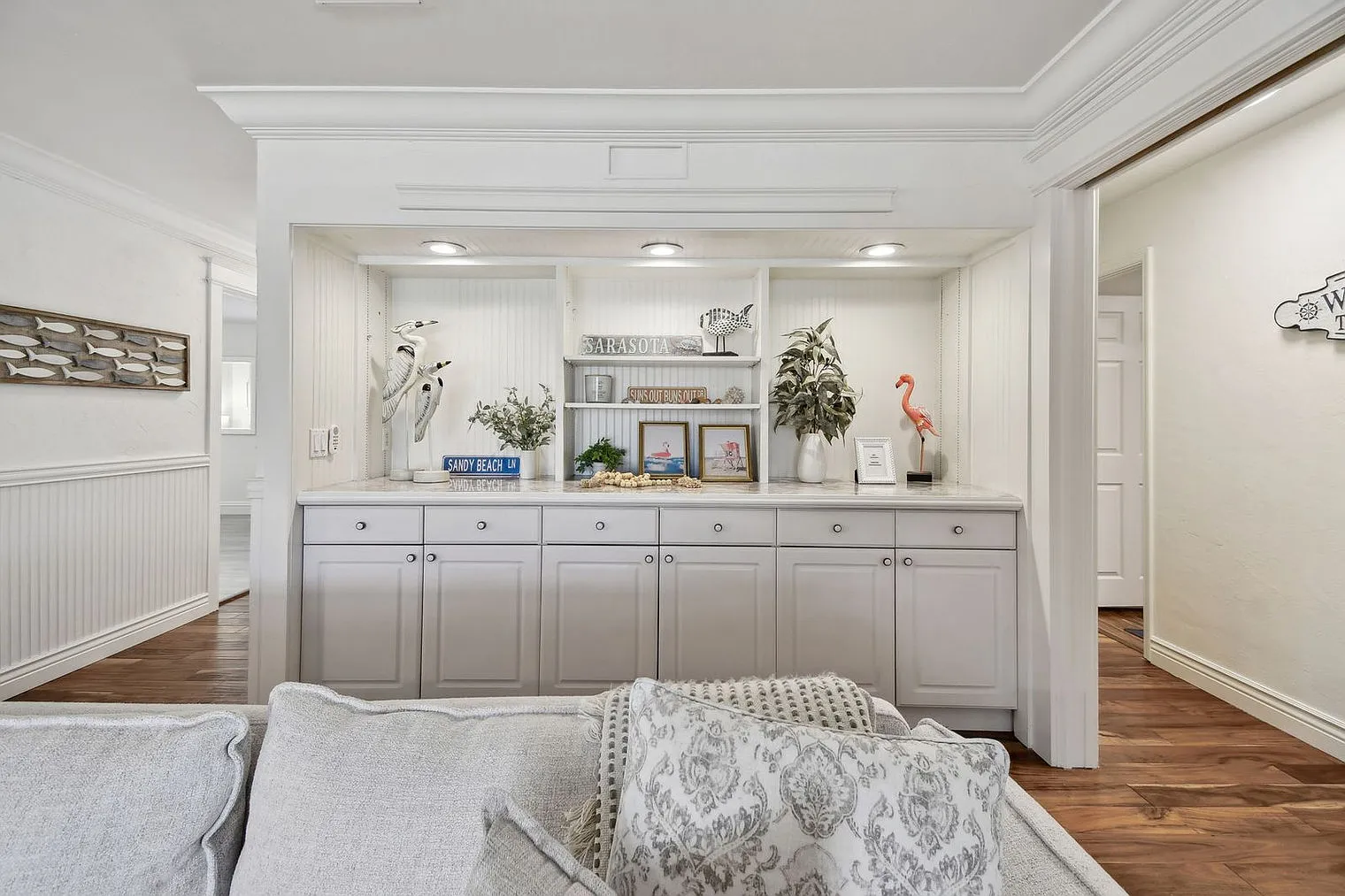 4 bed, 3.5 bath, 2120 sqft, $8,775 — Photo 3
