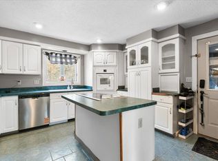 99 Whitefield Rd, Bethlehem, NH 03574