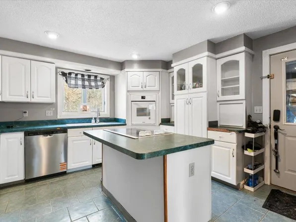 99 Whitefield Road, Bethlehem, NH 03574