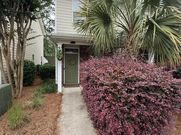 929 Downey Branch Ln, Wilmington, NC 28403