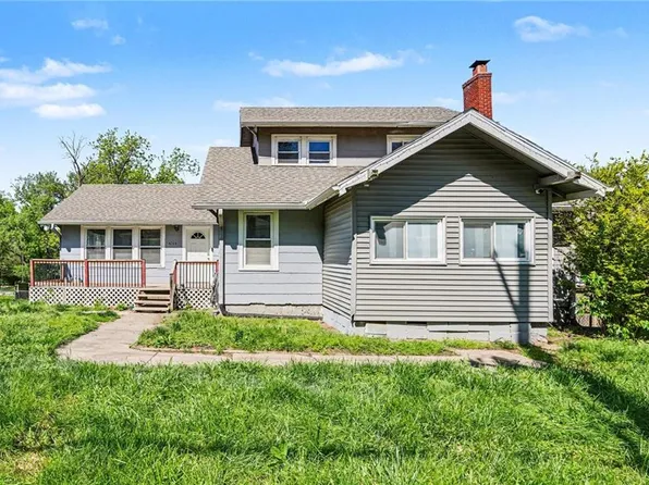 4144 NE Winn Rd, Kansas City, MO 64117