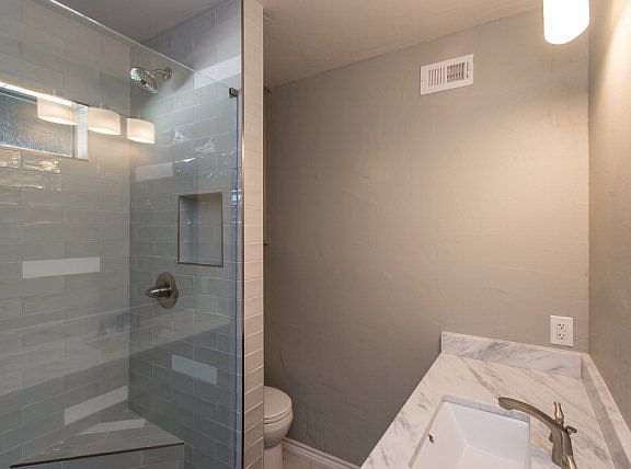 4th image of 10788 Jeanell Dr