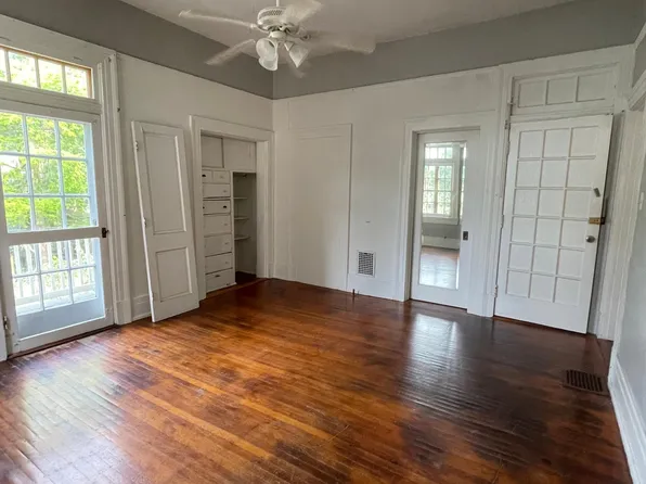 7819 Saint Charles Ave, New Orleans, LA