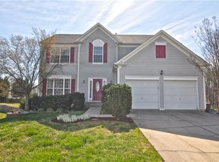 3316 Cornelia Ct, Jamestown, NC 27282