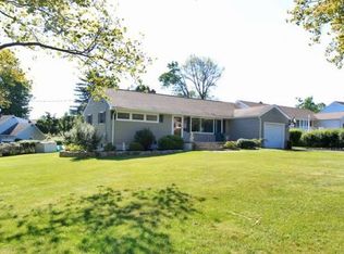 2 Lynwood Pl, Madison, NJ